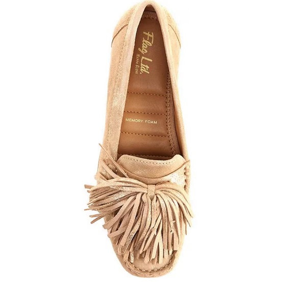 NWOB Flag Ltd. Women's Nicole Suede Fringe Loafer Beige Tan 6.5 - Picture 3 of 7